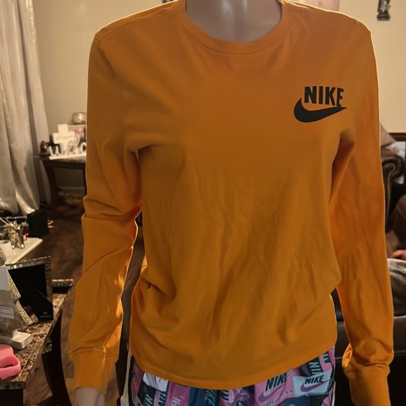 Nike 🤩 - Picture 3 of 4